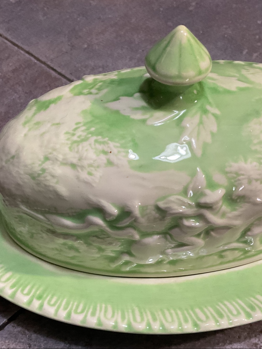 Green Ceramic Covered Butter Dish with Figurative Relief - Picture 5 of 14